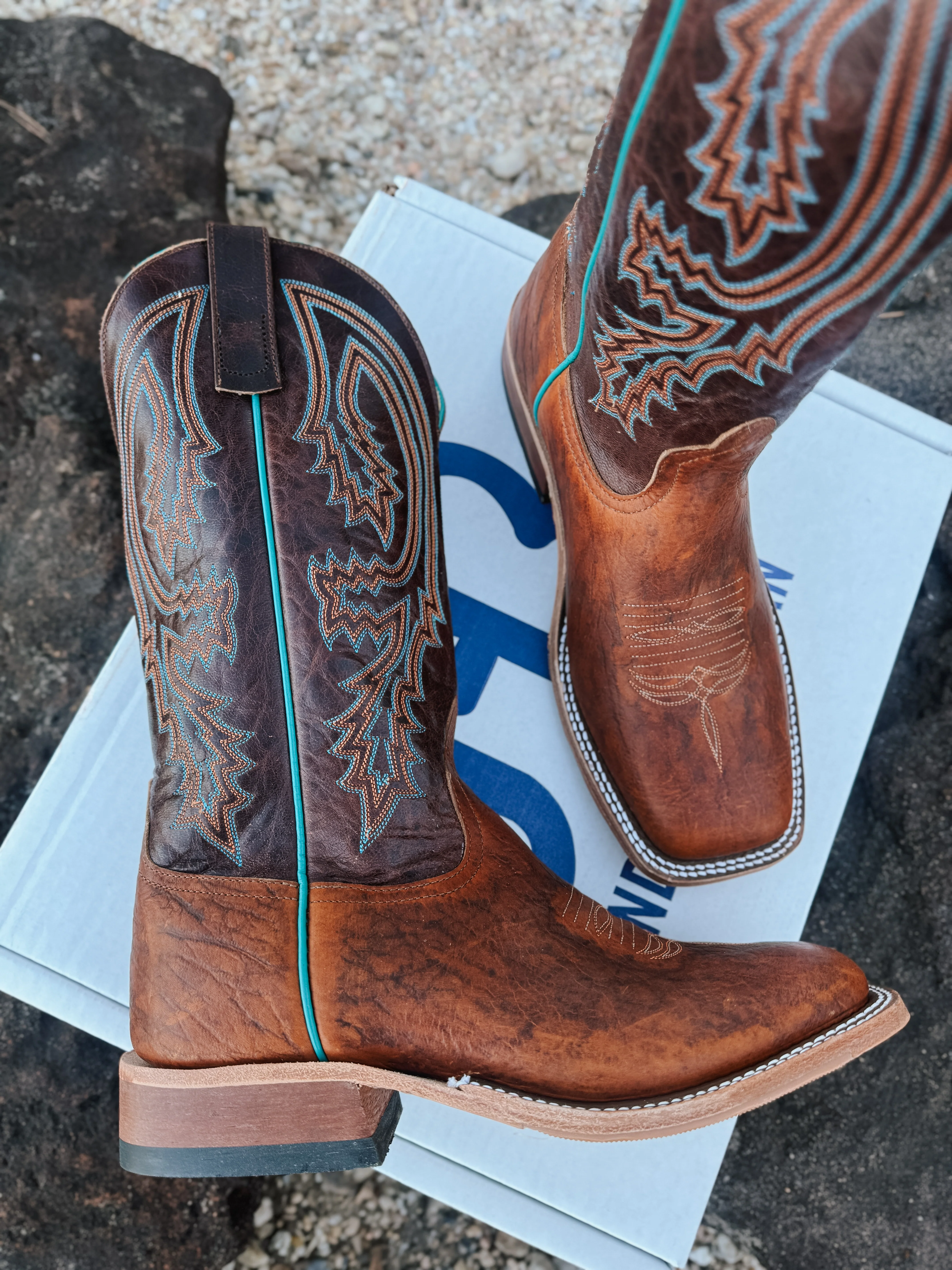 Men's Anderson Bean Tobacco Yeti Boots - Image 9