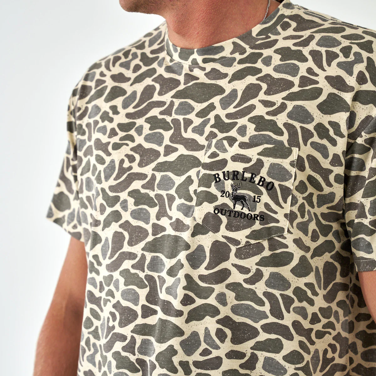 Burlebo Men's Pocket T-Shirt in Classic Deer Camo - Image 3