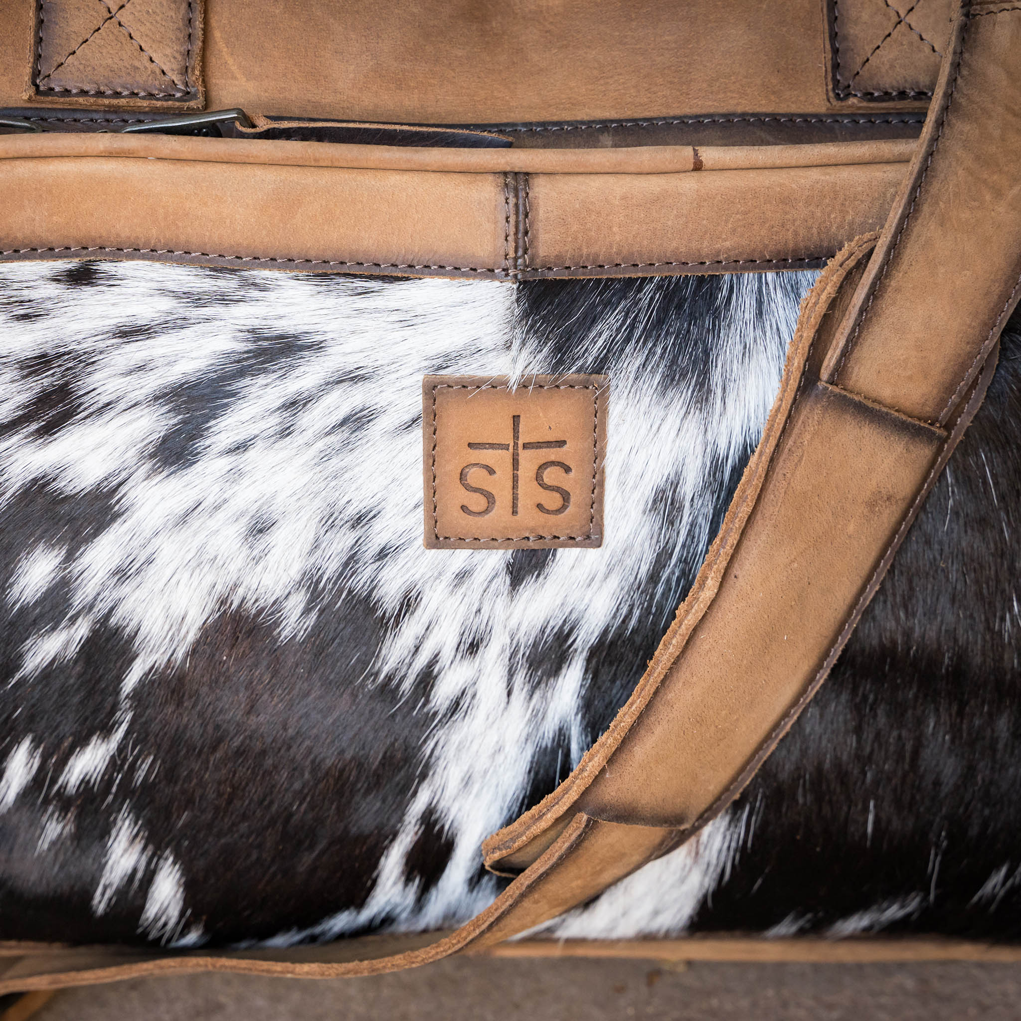 STS Cowhide Carry-On - Image 4