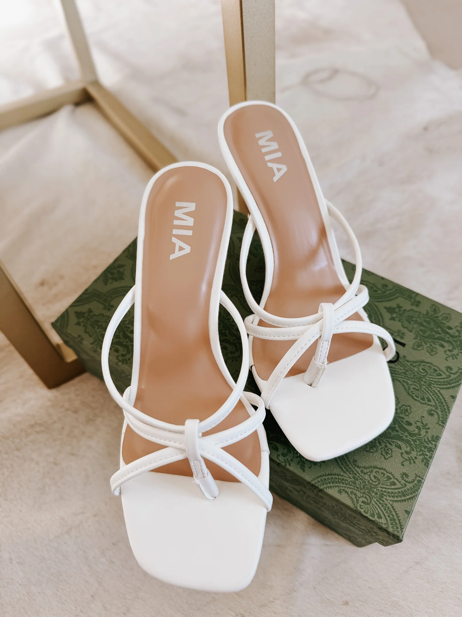 Everyday Chic Heels - Image 6