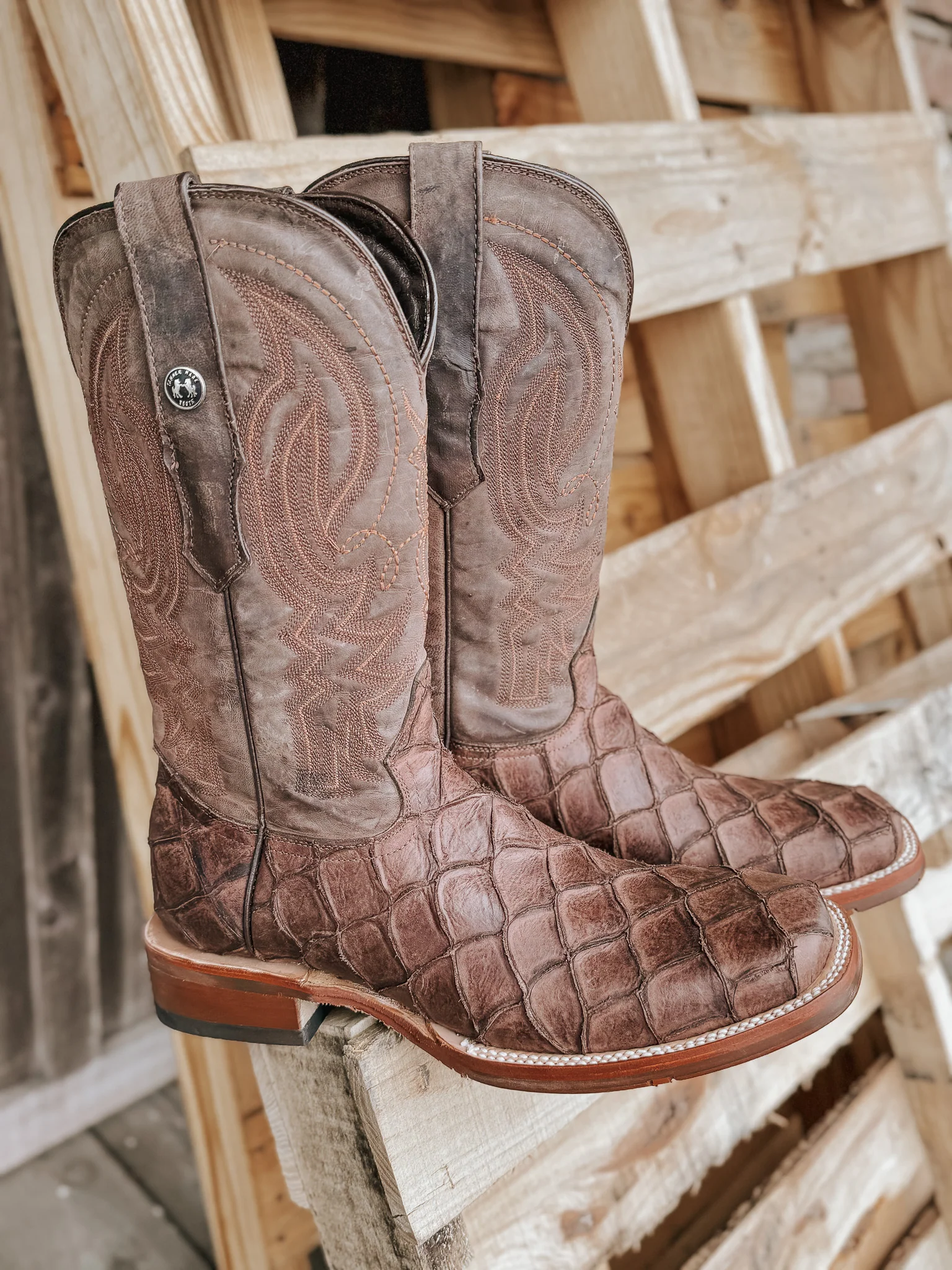 Tanner Mark Men's Monster Fish Print Boots - Image 4