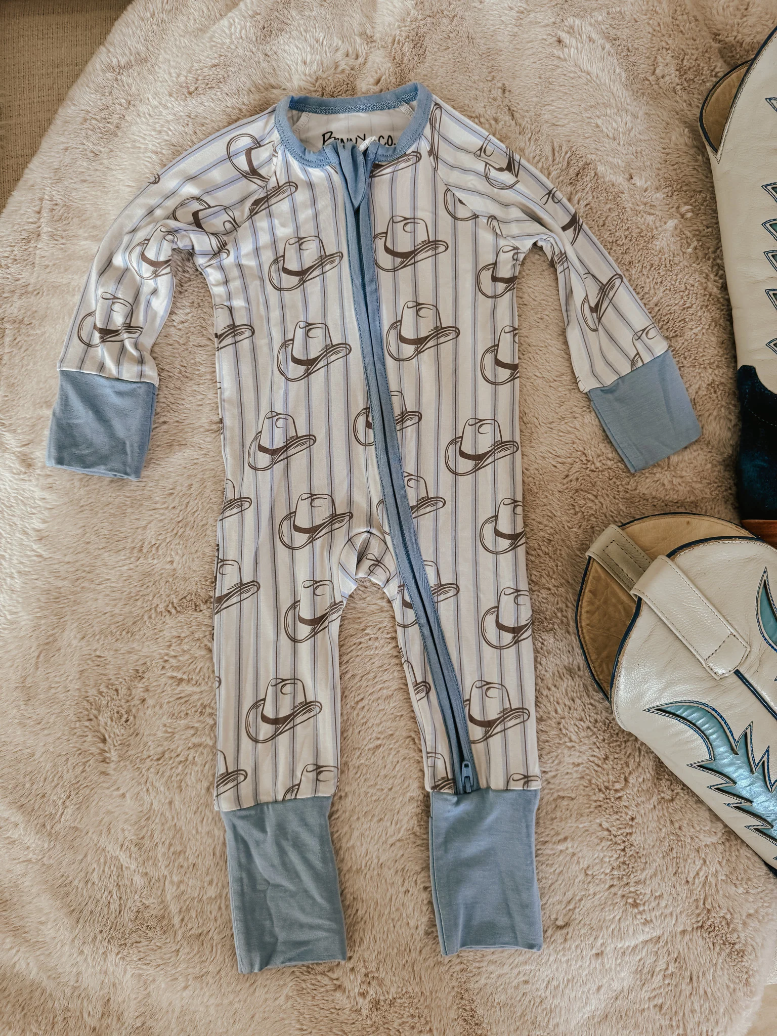 Western Blues Striped Bamboo Sleeper - Cowgirl Boot & Cowboy Hat - Image 18