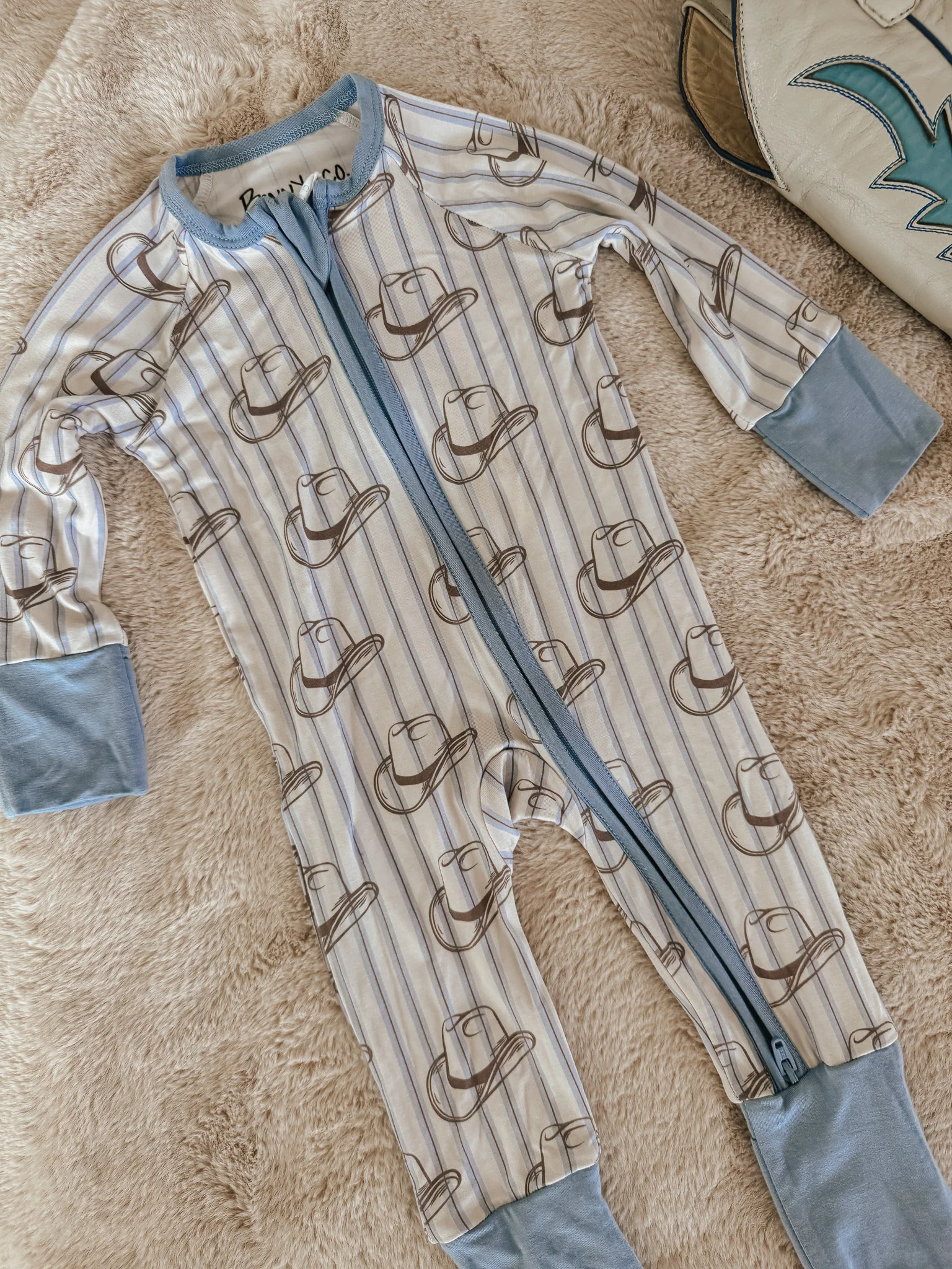 Western Blues Striped Bamboo Sleeper - Cowgirl Boot & Cowboy Hat - Image 19