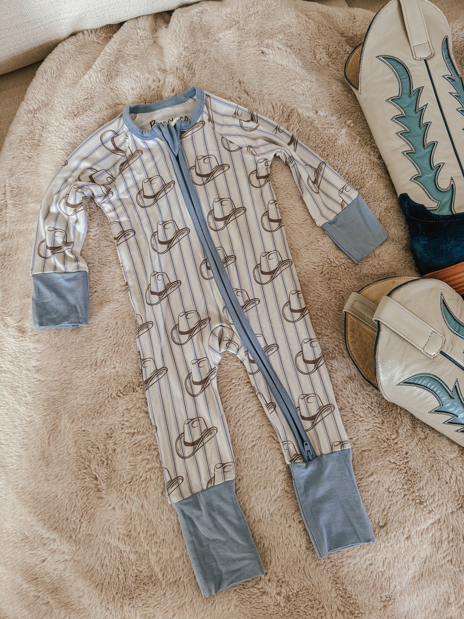 Western Blues Striped Bamboo Sleeper - Cowgirl Boot & Cowboy Hat - Image 20