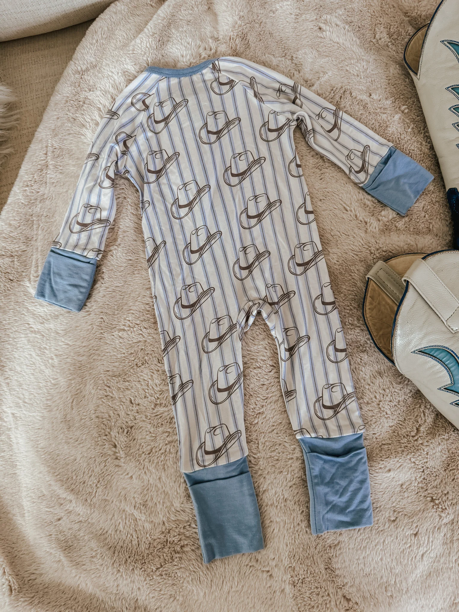 Western Blues Striped Bamboo Sleeper - Cowgirl Boot & Cowboy Hat - Image 21
