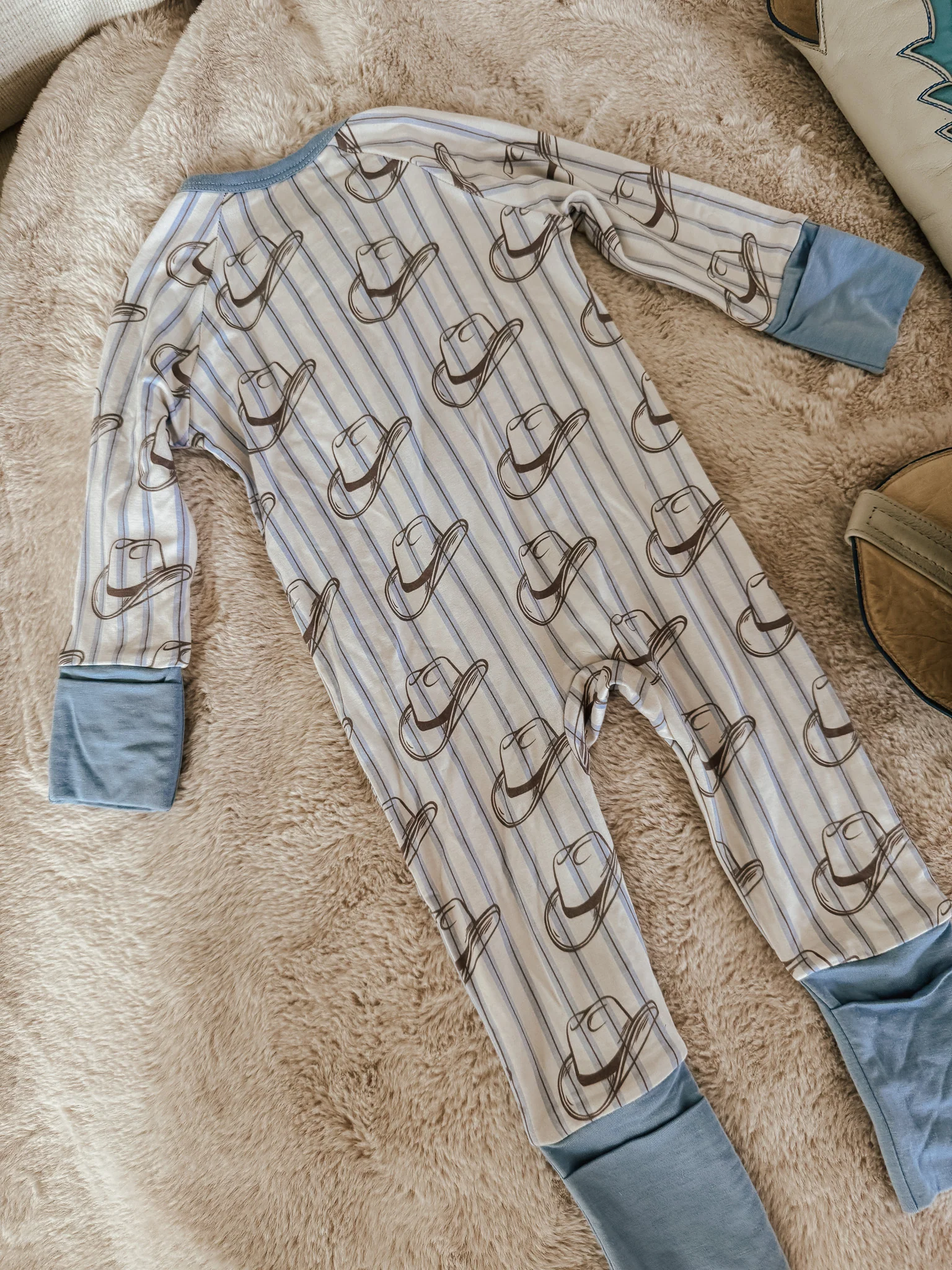 Western Blues Striped Bamboo Sleeper - Cowgirl Boot & Cowboy Hat - Image 22