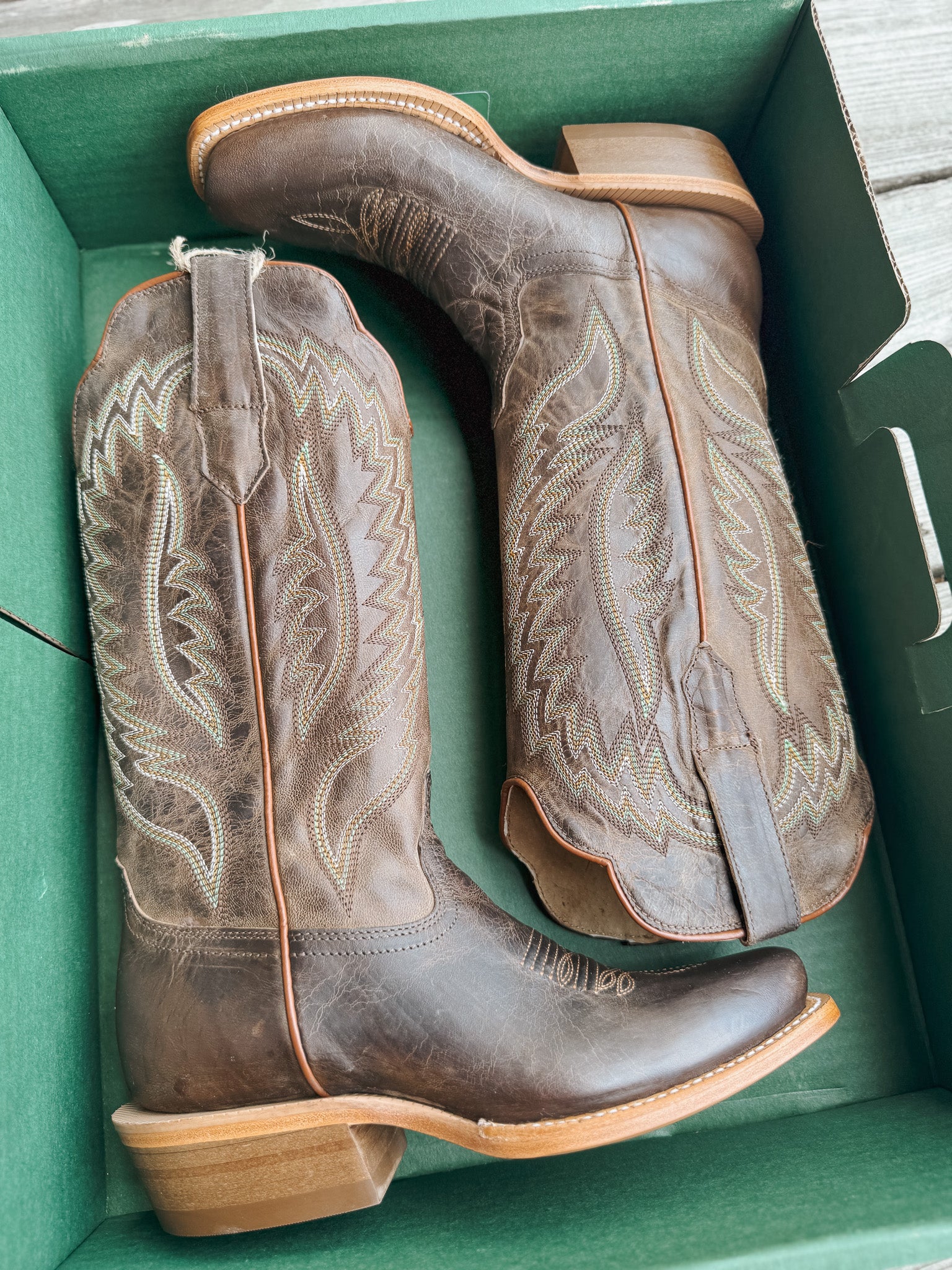 Women's R. Watson Mad Brown Goat Boats - Image 10