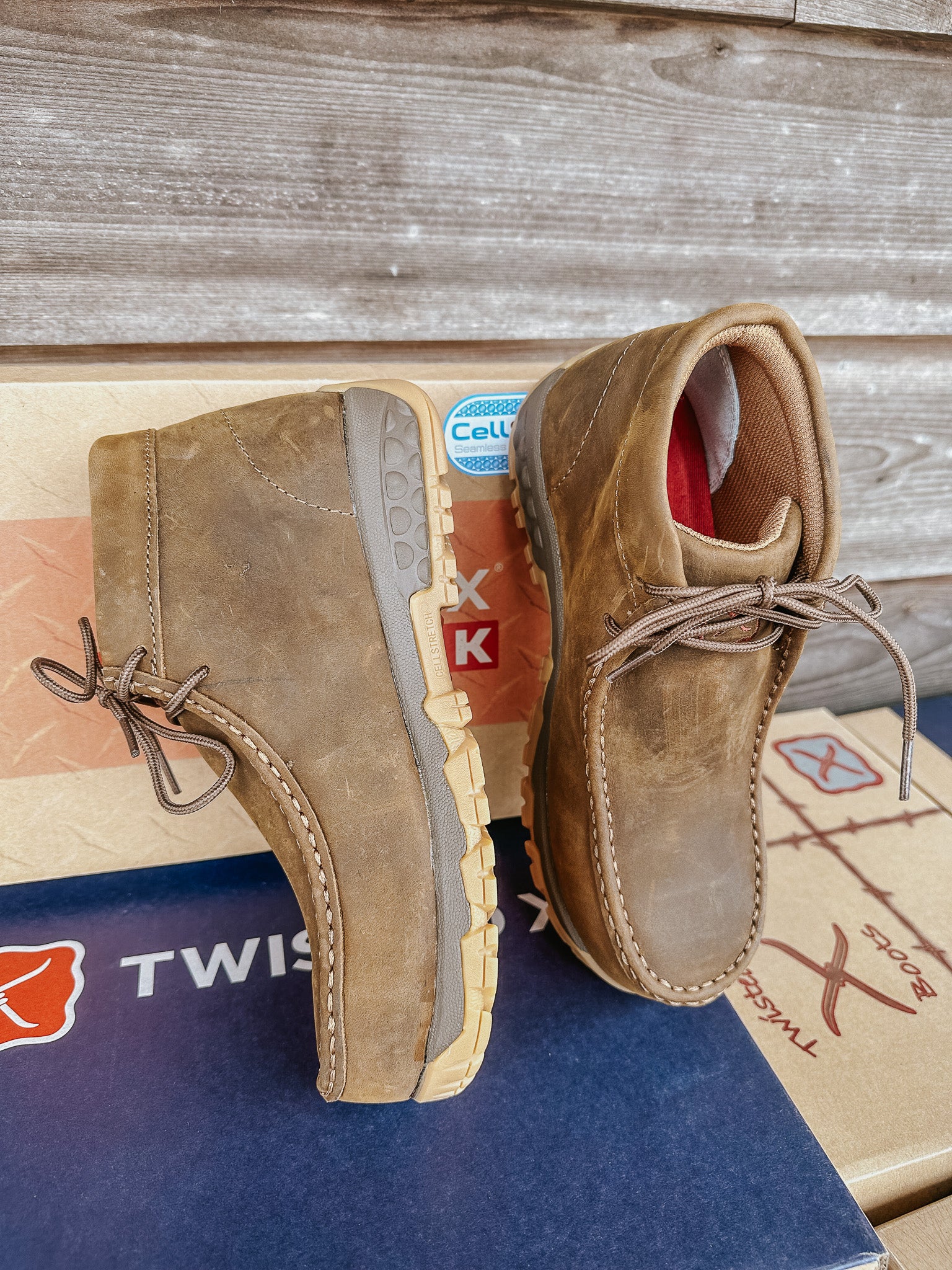 WOMEN'S TWISTED X COMPOSITE TOE WORK CHUKKA DRIVING MOC - Image 5