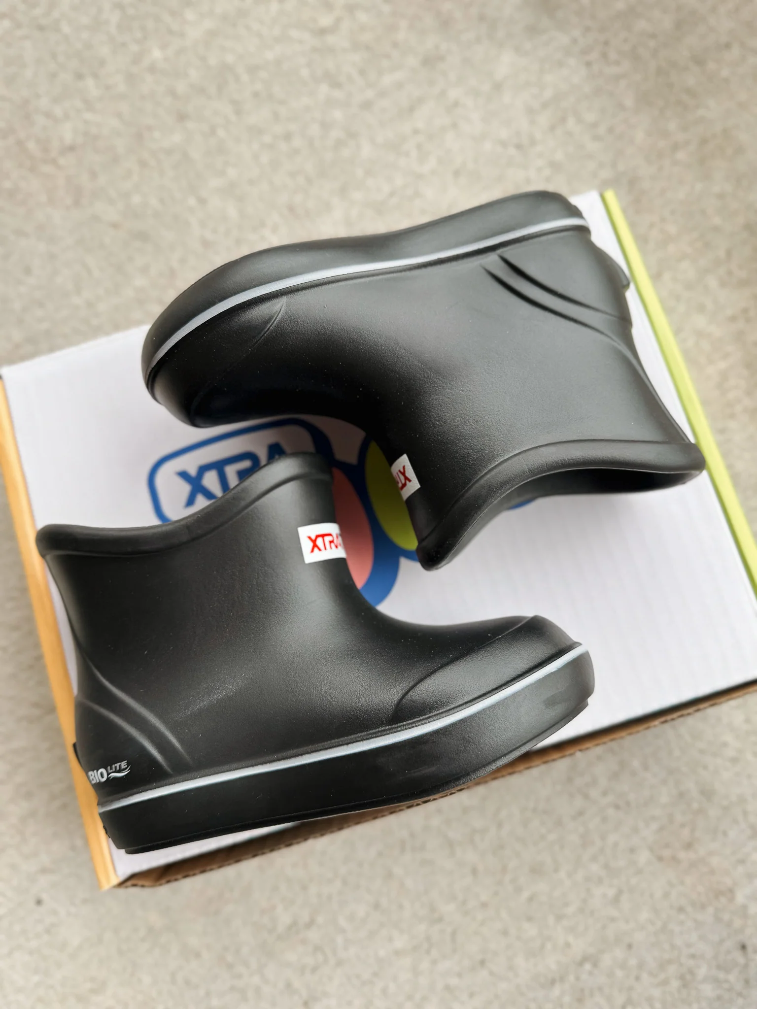 Big Kid's Tufs Black Ankle Deck Boot - Image 13