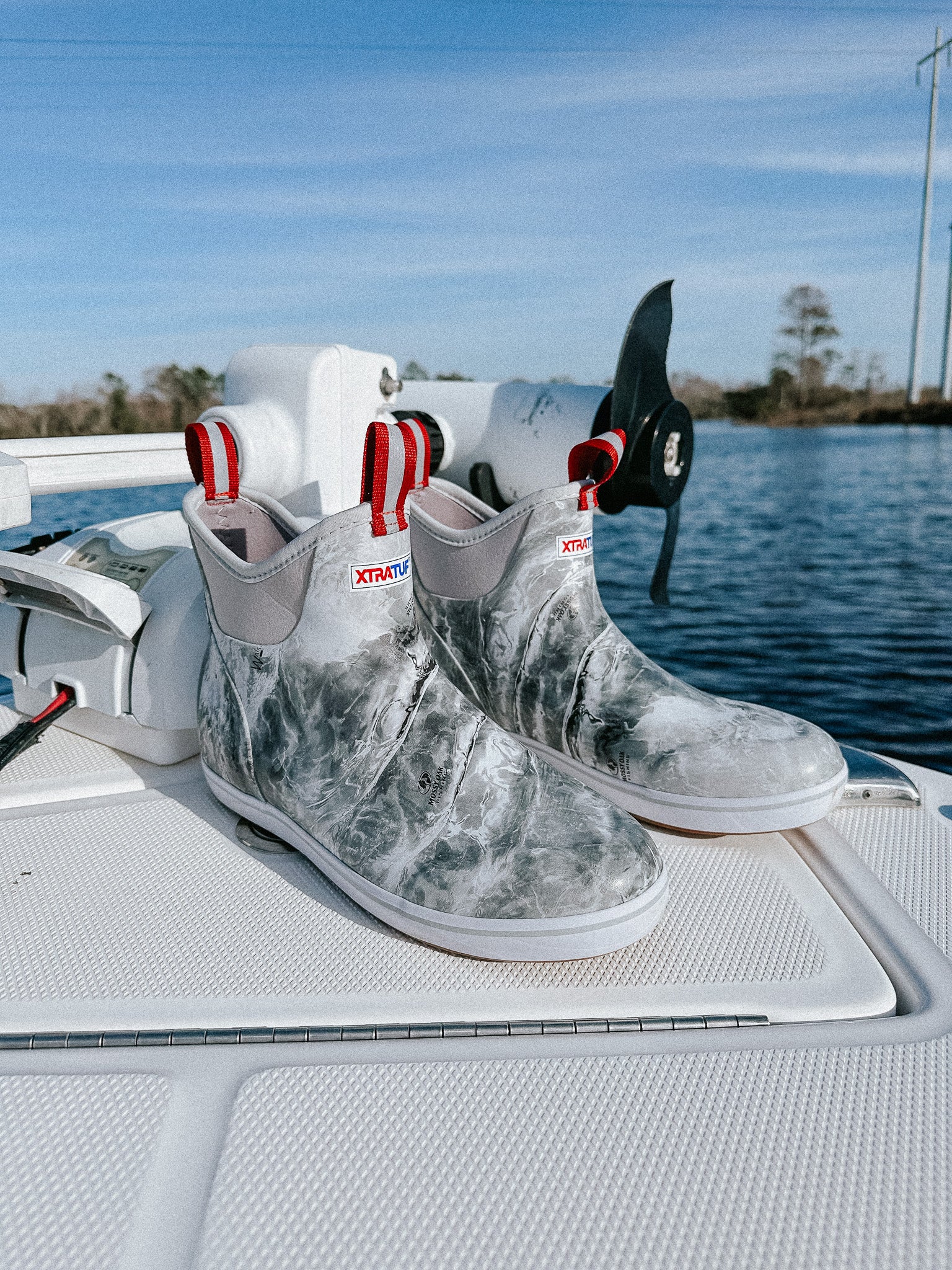 Men's XTRATUF Ankle Deck Boot in Mossy Oak Elements