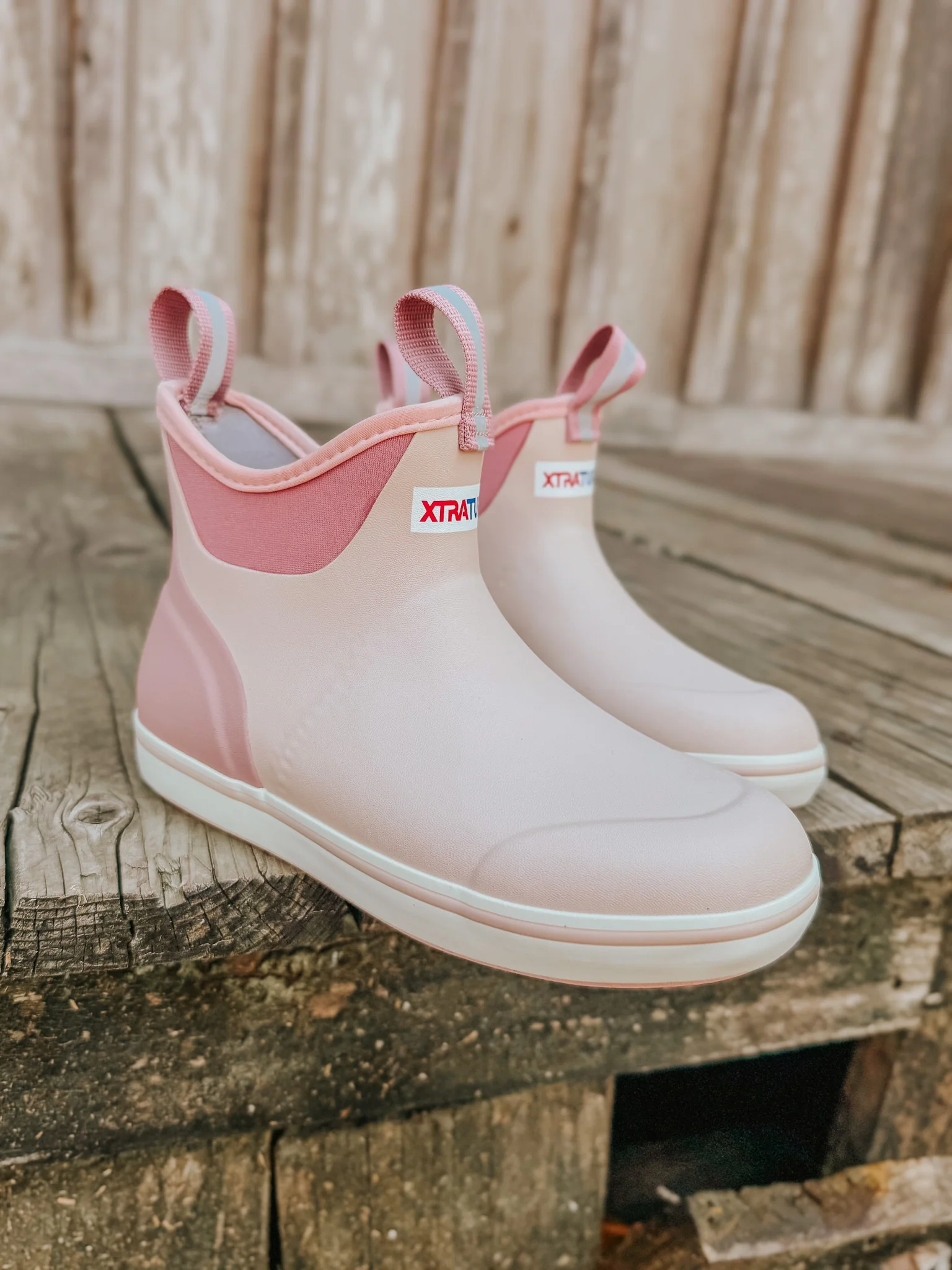 Women's Xtratuf 6 in Ankle Deck Boot in Blush Pink