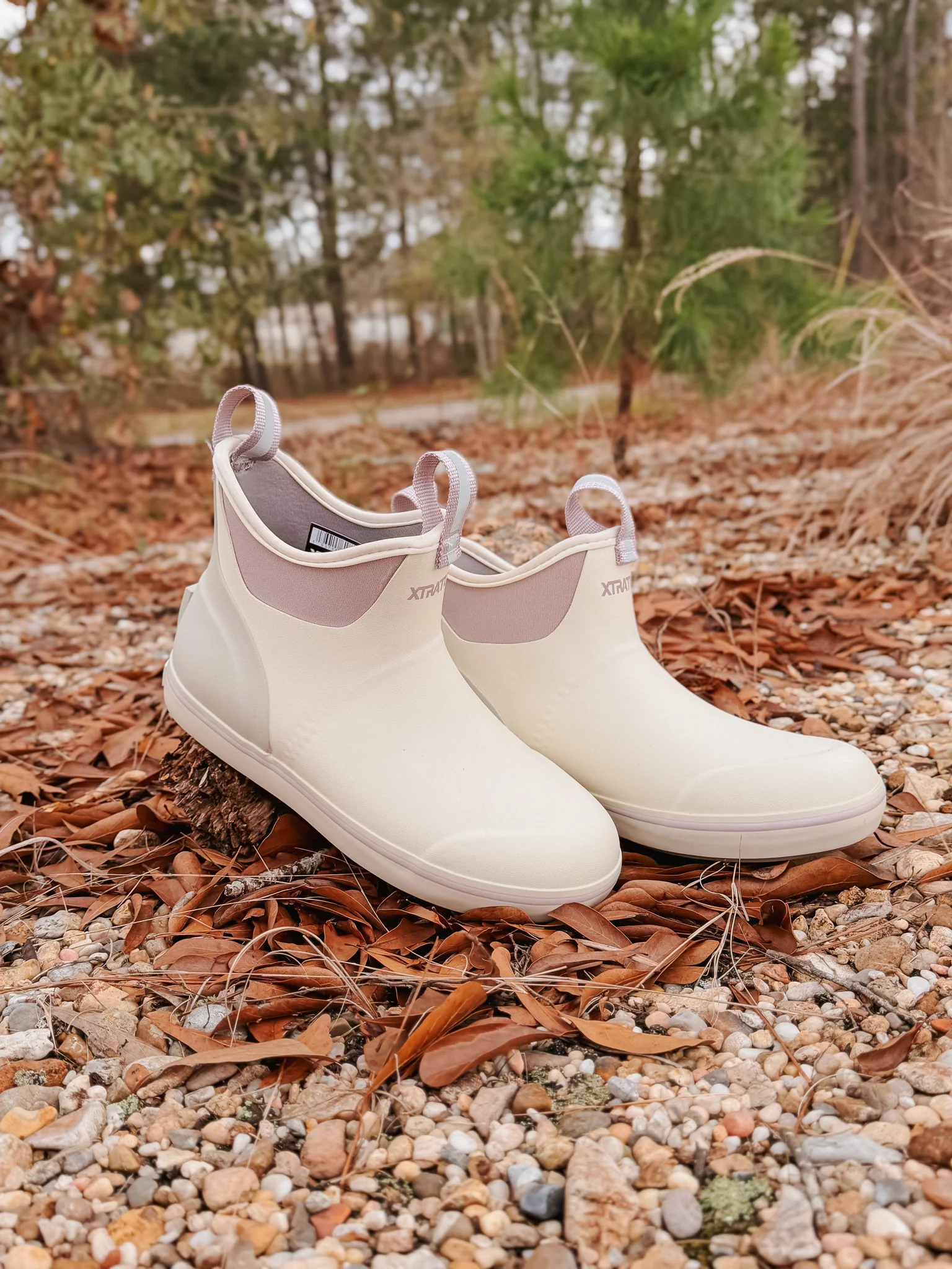 Women's Xtratuf 6in Ankle Deck Boot in Cream Pink